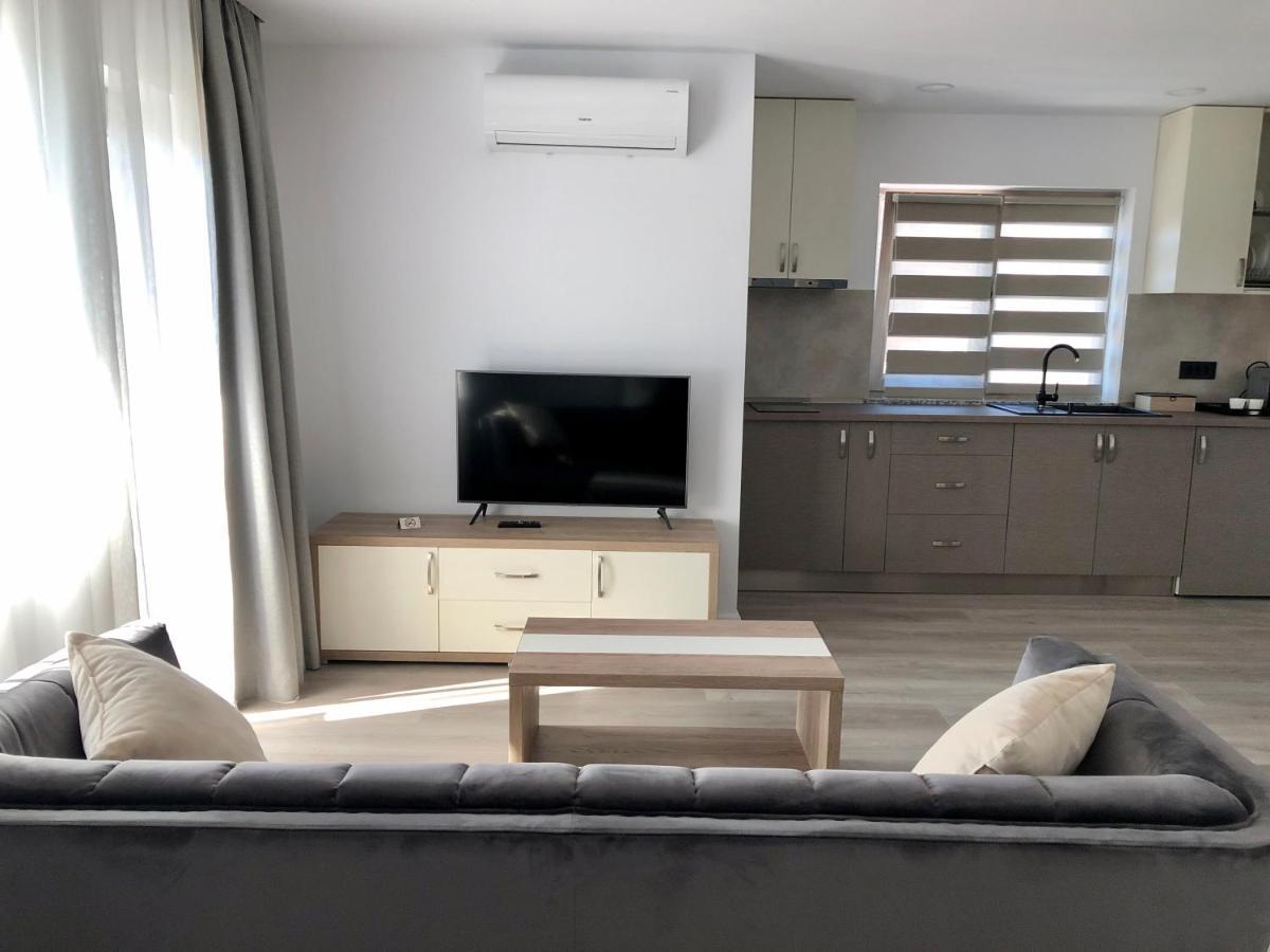 Modern And New Apartments In North Of Timisoara - Pnm Residence Dumbravita  Экстерьер фото