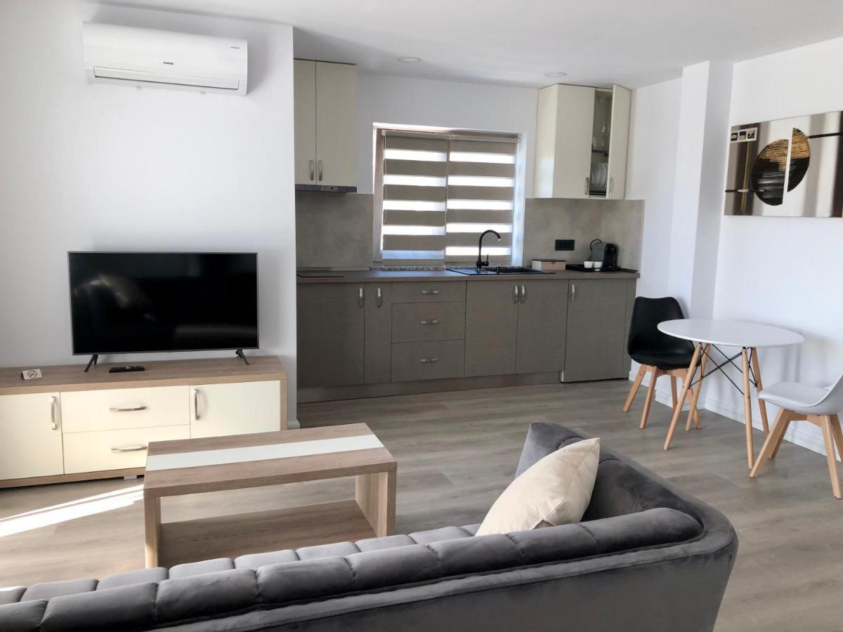 Modern And New Apartments In North Of Timisoara - Pnm Residence Dumbravita  Экстерьер фото
